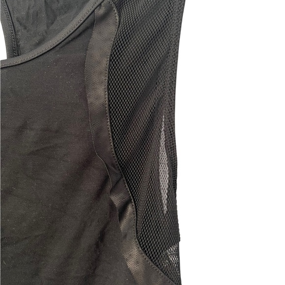 NWT NUX Black Athletic Sleeveless Shirt with Mesh and Faux Leather Detailing - Picture 2 of 5